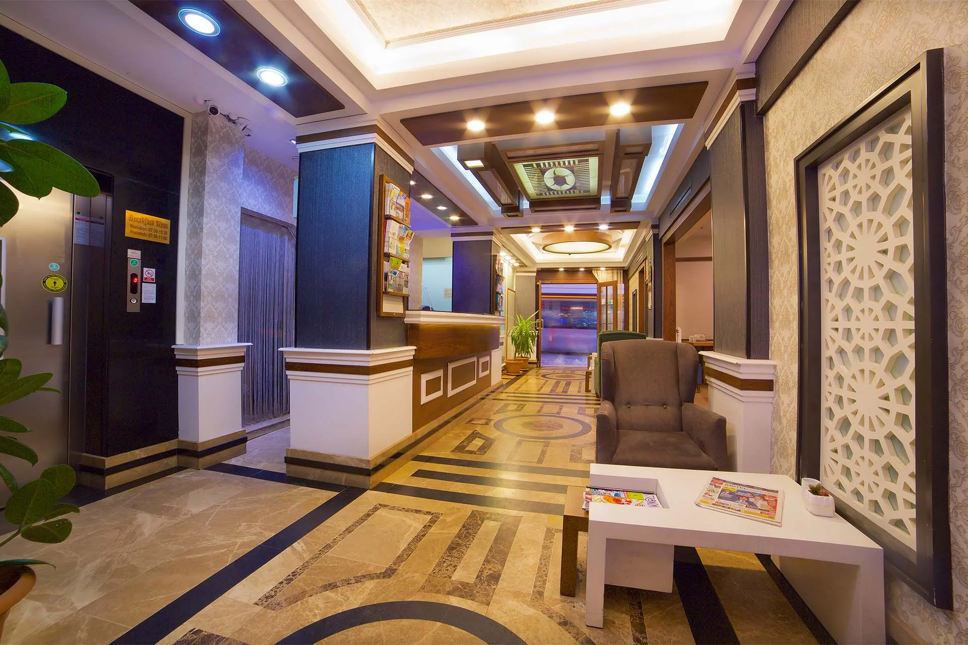Black Pearl Hotel